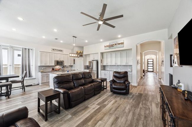 4131 Shackleton Ct, House other with 4 bedrooms, 3 bathrooms and 2 parking in Iowa Colony TX | Image 15