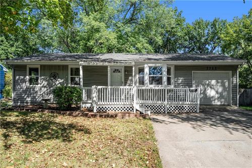 7722 55th St, Kansas City, MO, 64119-4106 | Card Image