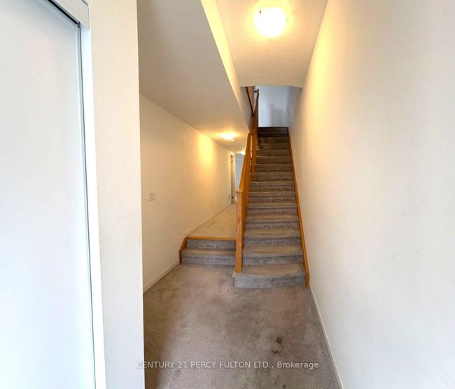 17 Bateson St, House attached with 4 bedrooms, 3 bathrooms and 1 parking in Ajax ON | Image 6