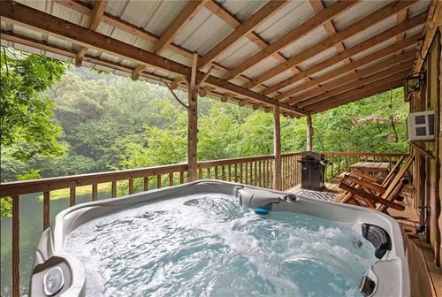 490 Beaver Dam Rd, Dahlonega, GA, 30533-4138 | Card Image