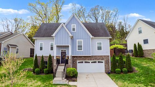 1736 Woodland Pointe Dr, Nashville, TN, 37214-4394 | Card Image