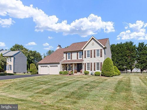 15 Eaton Pl, BEAR, DE, 19701-2372 | Card Image