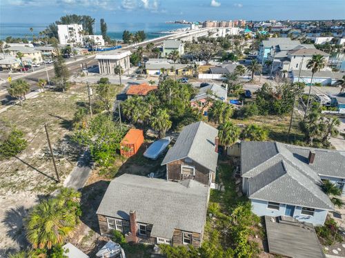 108 125th Ave, TREASURE ISLAND, FL, 33706-5006 | Card Image