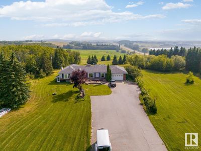 41522 Highway 55, House other with 4 bedrooms, 4 bathrooms and null parking in Cherry Grove AB | Image 1