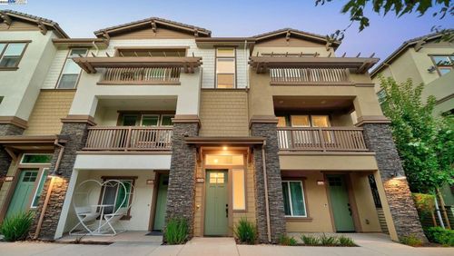 47252 Mission Falls Ct, Fremont, CA, 94539-7820 | Card Image