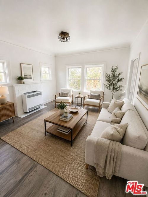 1-2315 1/2 Lucerne Ave, Los Angeles, CA, 90016-1609 | Card Image