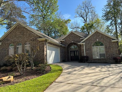 119 April Waters Drive W, Conroe, TX, 77356 | Card Image