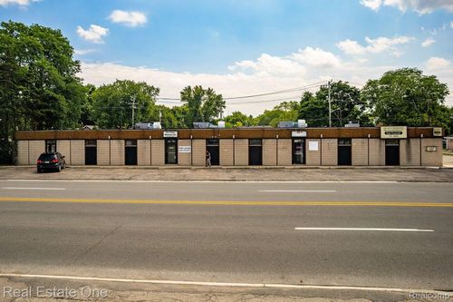 1-6-26095 W 6 Mile Rd, Redford, MI, 48240-2216 | Card Image