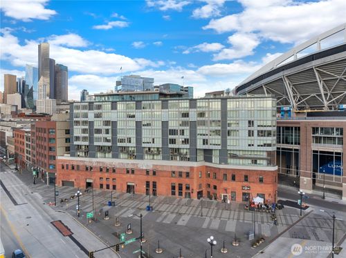 apt-1005-590 1st Ave S, Seattle, WA, 98104-3778 | Card Image