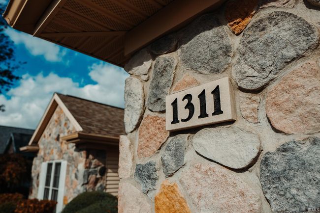 1311 Orchard Ln, Condo with 2 bedrooms, 2 bathrooms and null parking in Shipshewana IN | Image 5