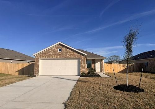 5016 Freedom Ln, Bay City, TX, 77414-1592 | Card Image