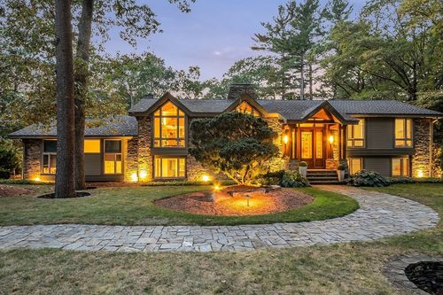 7 Goldenrod Ln, Lynnfield, MA, 01940-1620 | Card Image