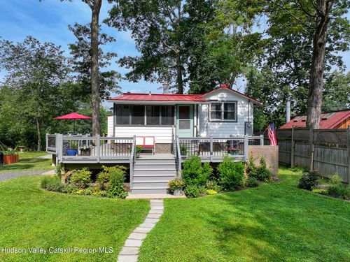 315 Forest Glen Rd, New Paltz, NY, 12561-2600 | Card Image
