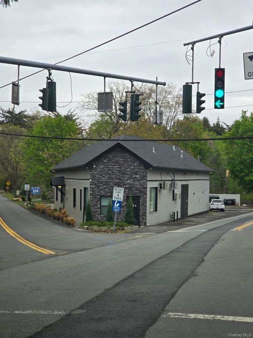 1-520 West Nyack Road, Clarkstown, NY, 10994 | Card Image
