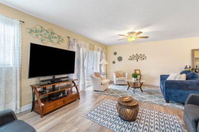 276 - 790 Lori Drive, Condo with 1 bedrooms, 1 bathrooms and null parking in Palm Springs FL | Image 3