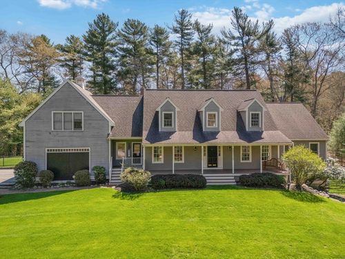 555 River St, Norwell, MA, 02061-2716 | Card Image