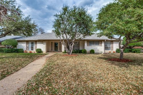 2801 W Aspen Ct, Plano, TX, 75075-6420 | Card Image