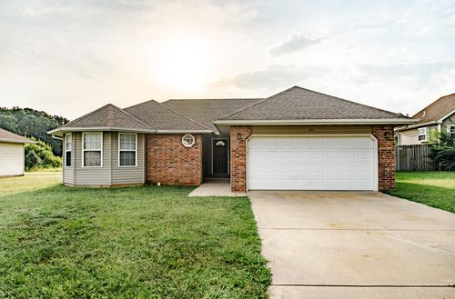 1211 Woodland Ridge Drive, Monett, MO, 65708 | Card Image