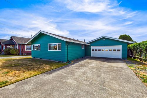 2714 H St, Eureka, CA, 95501-4404 | Card Image