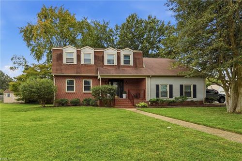 324 Lakeland Dr, Hampton, VA, 23669-5209 | Card Image