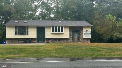 714 Harding Highway, House other with 4 bedrooms, 1 bathrooms and null parking in CARNEYS POINT NJ | Image 2