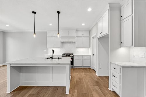 24985 W 94th Pl, Lenexa, KS, 66227-7101 | Card Image