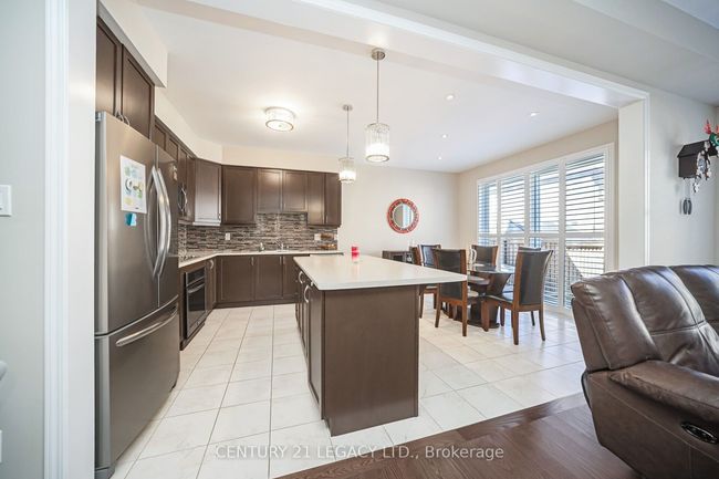 33 Callandar Rd, House other with 4 bedrooms, 3 bathrooms and 4 parking in Brampton ON | Image 19
