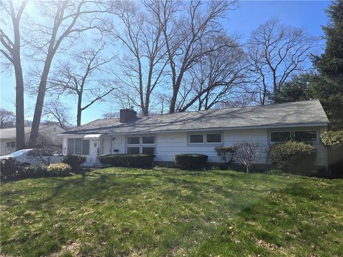 27 Torrington Dr, Warwick, RI, 02889-3237 | Card Image