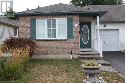 7 Jackson Crt, Tillsonburg, ON, N4G5R3 | Card Image