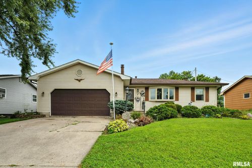 606 12th Ave, Hampton, IL, 61256-9609 | Card Image