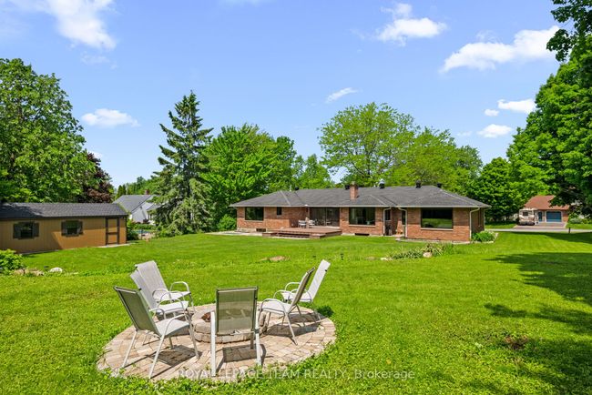 1056 Heenan Terr, House other with 4 bedrooms, 4 bathrooms and 6 parking in Manotick ON | Image 45