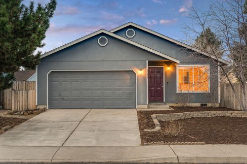 20810 Cassin Dr, Bend, OR, 97701-8297 | Card Image
