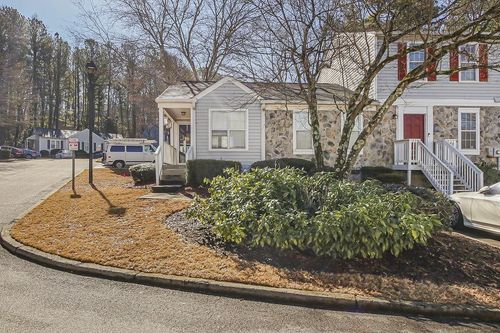 4018 Bayside Cir, Doraville, GA, 30340-4235 | Card Image