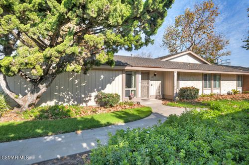 246 W Vineyard Ave, Oxnard, CA, 93036-2007 | Card Image