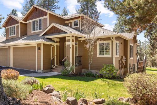 5048 Swallow Ct, Klamath Falls, OR, 97601-9141 | Card Image