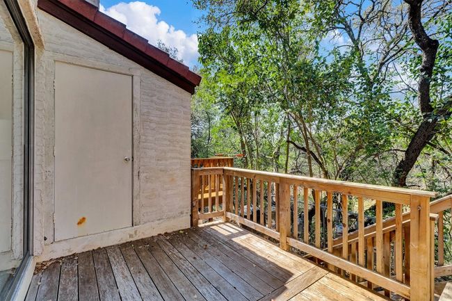 View of wooden terrace | Image 26