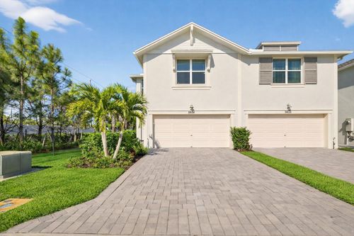 5624 Se Edgewater Cir, Stuart, FL, 34997-3500 | Card Image