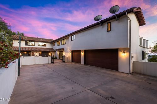 3643 Hampstead Rd, Glendale, CA, 91206 | Card Image