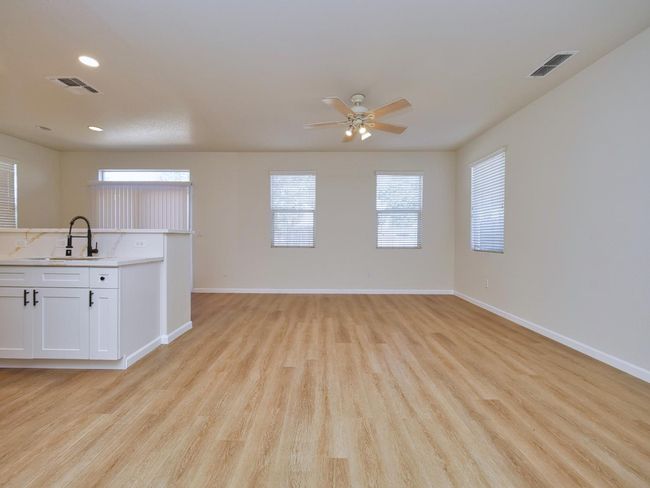 3301 Myna Way, House other with 4 bedrooms, 3 bathrooms and null parking in Sacramento CA | Image 8