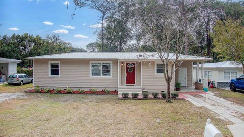 2205 Gillis St, Palatka, FL, 32177-4318 | Card Image