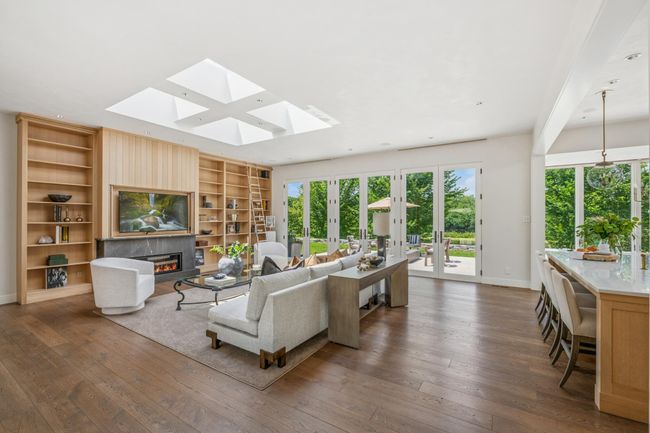 2505 E Lake Of The Isles Pkwy, House other with 5 bedrooms, 7 bathrooms and null parking in Minneapolis MN | Image 22