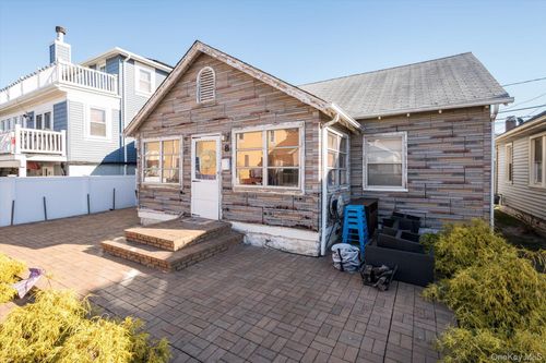 8 July Walk, Long Beach, NY, 11561 | Card Image