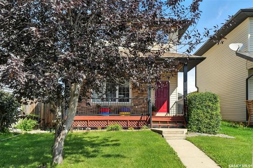351 Lynd Lane, Saskatoon, SK, S7T0B1 | Card Image