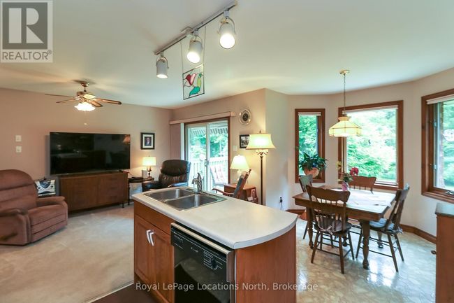 3 Kelley Cres, House other with 4 bedrooms, 3 bathrooms and 8 parking in Wasaga Beach ON | Image 11