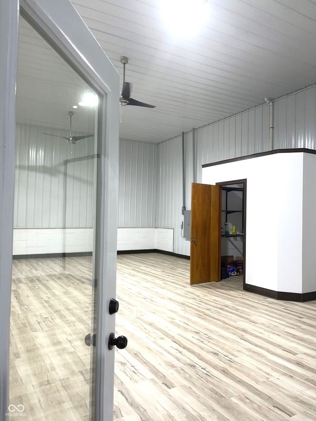 140 N Ohio St, Home with 0 bedrooms, 0 bathrooms and null parking in Martinsville IN | Image 5