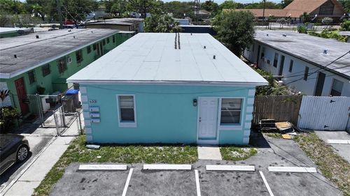 633 Nw 15th Ter, Fort Lauderdale, FL, 33311-7898 | Card Image