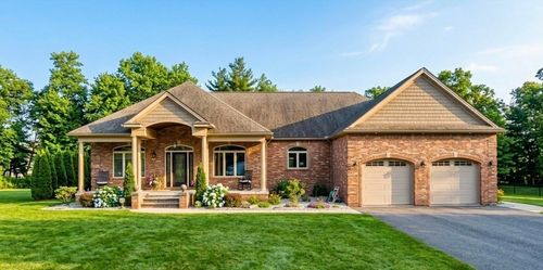 21 Marias Way, Ludlow, MA, 01056-4107 | Card Image