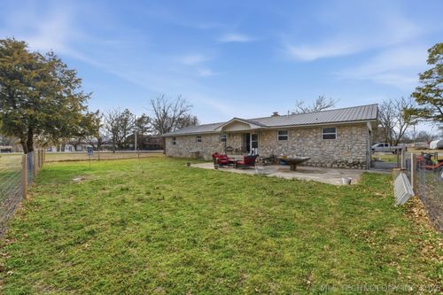 1101 Beech St, Chelsea, OK, 74016-1615 | Card Image