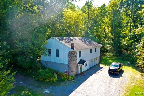 2794 Sand Beach Rd, Auburn, NY, 13021-5649 | Card Image