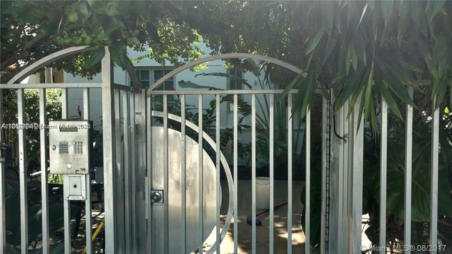 APT-12 - 815 Euclid Ave, Condo with 1 bedrooms, 1 bathrooms and null parking in Miami Beach FL | Image 18